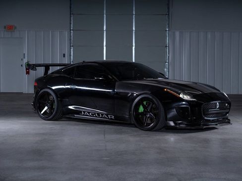 Used 2015 Jaguar F-TYPE R image 4