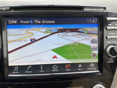 Used 2017 Nissan Murano SV w/ Visibility Package AWD/4WD image 21
