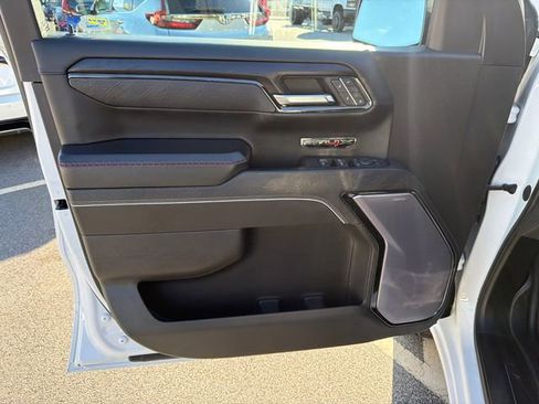 Used 2023 GMC Sierra 1500 AT4X image 10