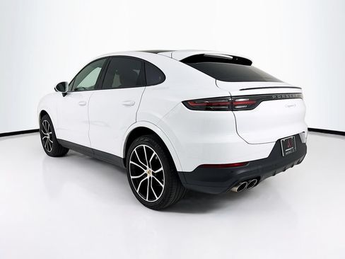 Certified 2021 Porsche Cayenne S AWD/4WD image 3