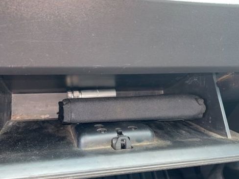 Used 2012 Ford F150 XLT w/ XLT Chrome Pkg image 27