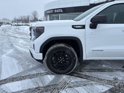 New 2026 GMC Sierra 1500 Elevation image 5