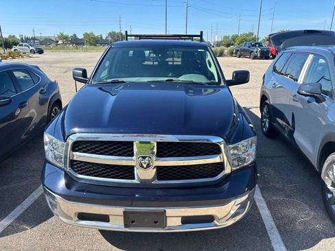 Used 2016 RAM 1500 Classic SLT AWD/4WD image 3