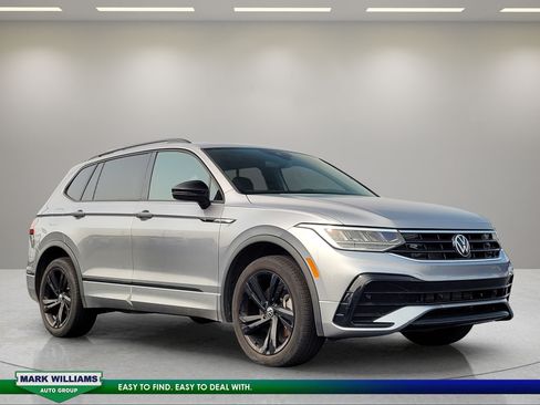 Used 2023 Volkswagen Tiguan SE R-Line AWD/4WD image 1