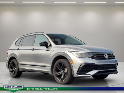 Used 2023 Volkswagen Tiguan SE R-Line