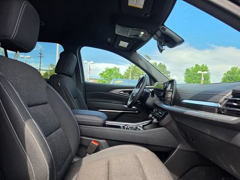 Used 2024 Chevrolet Traverse LS w/ LPO, Floor Liner Package FWD image 12