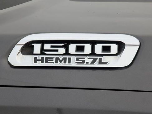 Used 2020 RAM 1500 Laramie AWD/4WD image 10