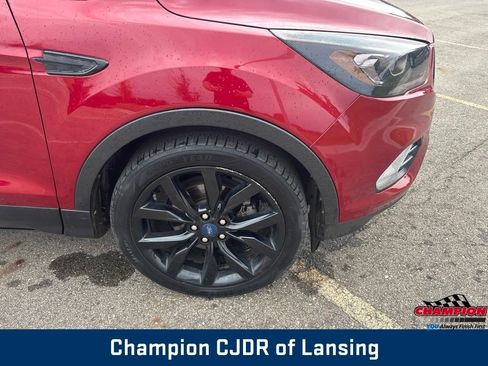 Used 2019 Ford Escape SE FWD image 31