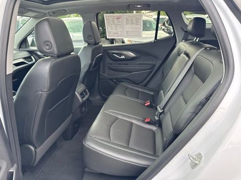 Used 2023 GMC Terrain SLT AWD/4WD image 19