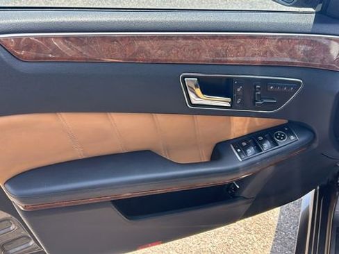 Used 2011 Mercedes-Benz E 350 Sedan image 16