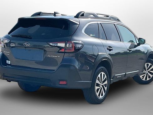 Used 2023 Subaru Outback Premium AWD/4WD image 11