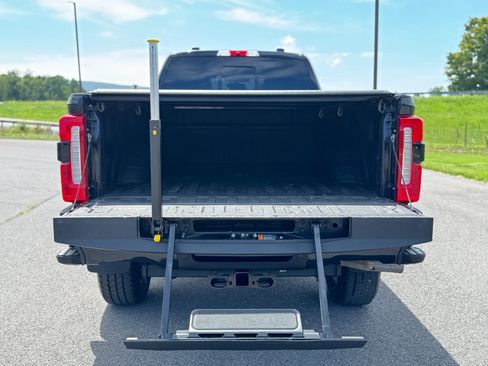 Used 2024 Ford F250 Lariat w/ Lariat Ultimate Package AWD/4WD image 33