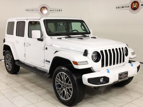 Used 2022 Jeep Wrangler Unlimited Sahara image 39