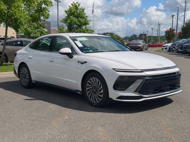 New 2025 Hyundai Sonata SEL FWD image 3
