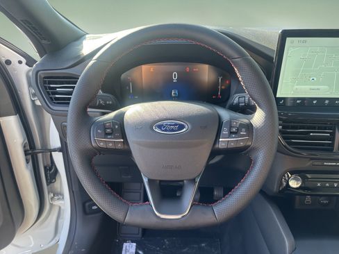 New 2026 Ford Escape ST-Line w/ Tech Pack #1 AWD/4WD image 11