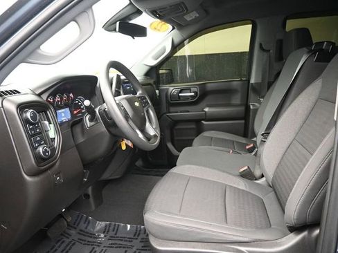 Used 2022 Chevrolet Silverado 1500 Custom w/ Safety Confidence Package image 17