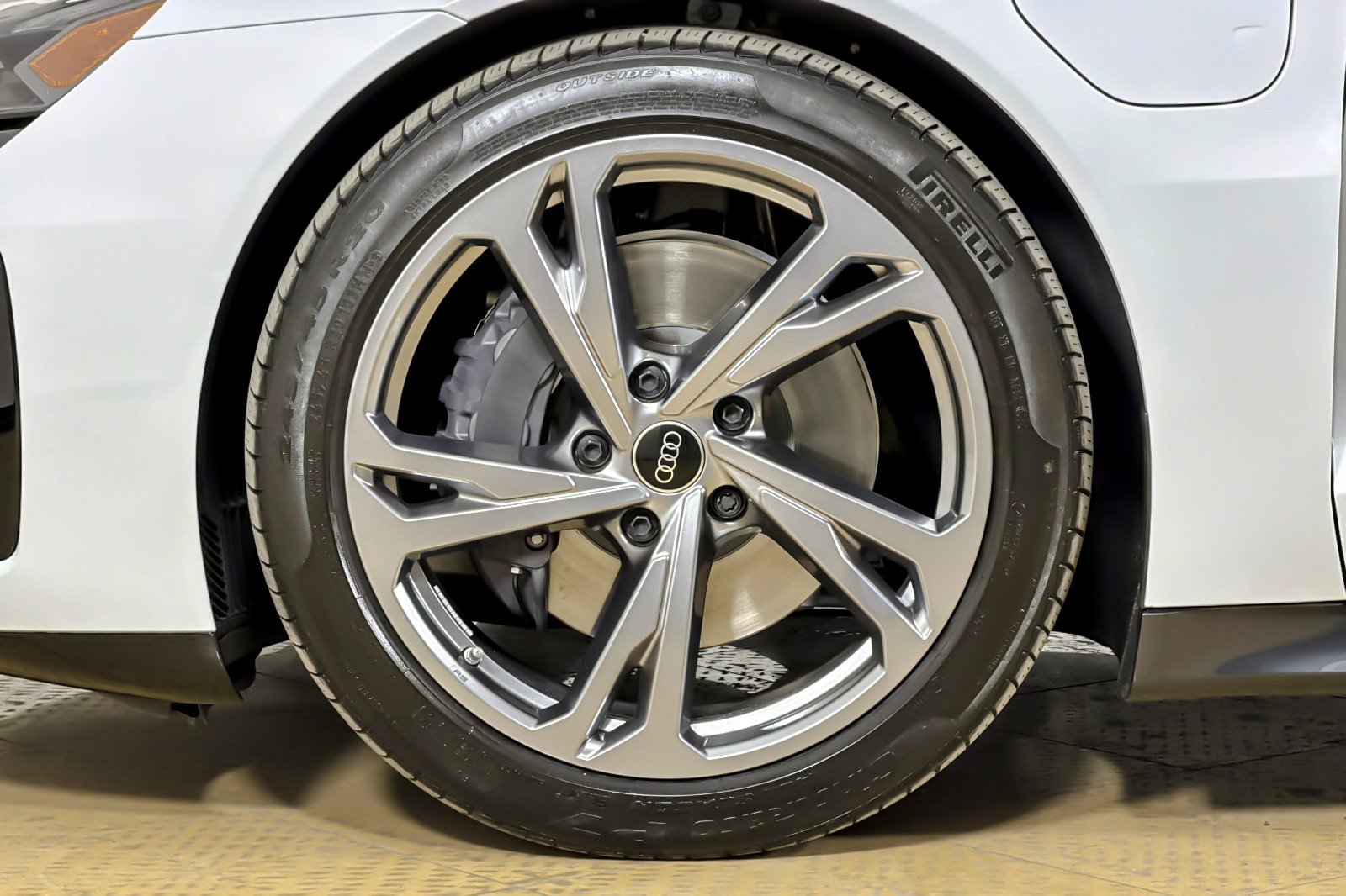 Used 2024 Audi e-tron GT Premium Plus w/ Executive Package AWD/4WD image 25