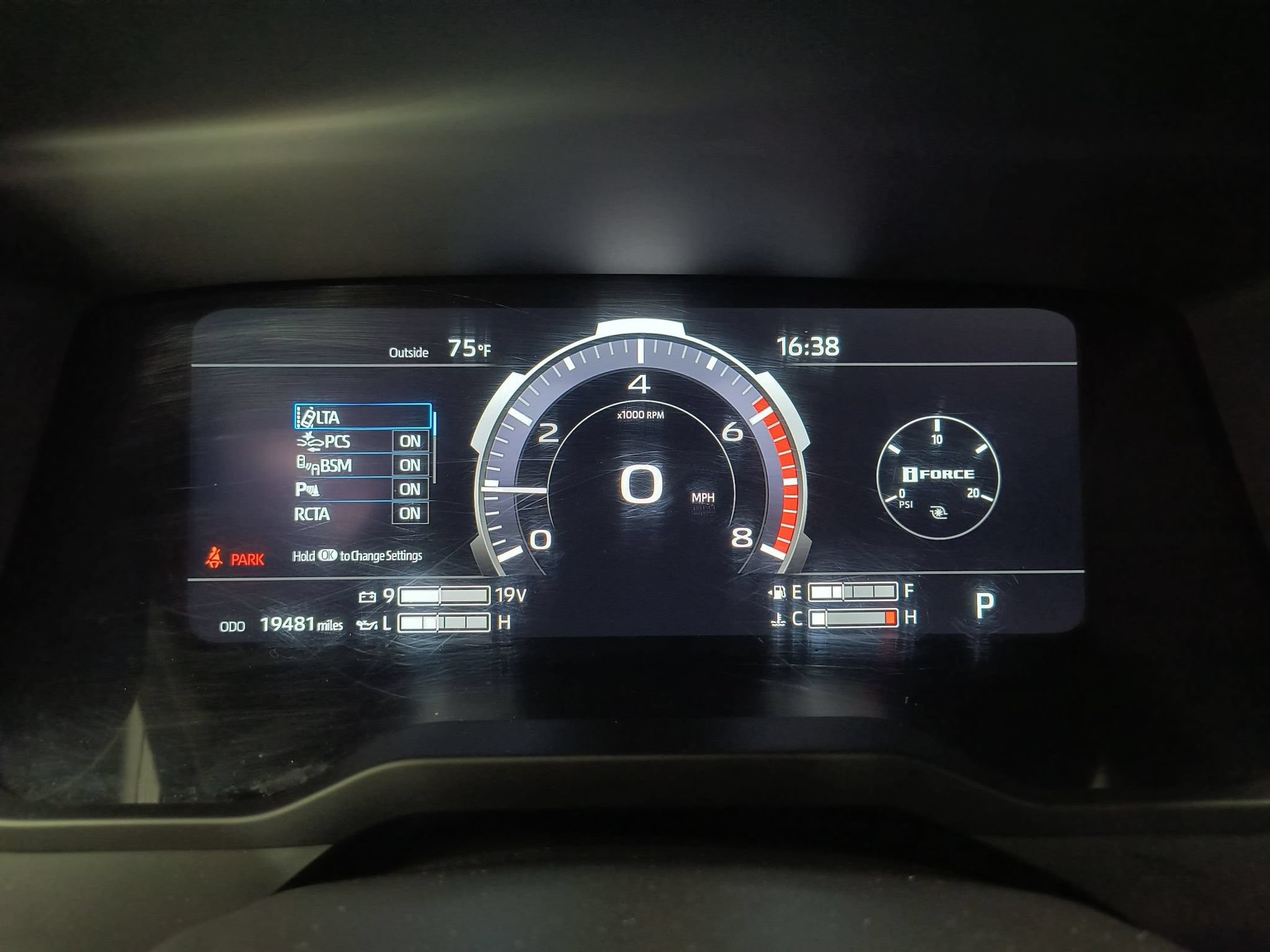 Used 2025 Toyota Tundra Limited w/ TRD Off-Road Package AWD/4WD image 20