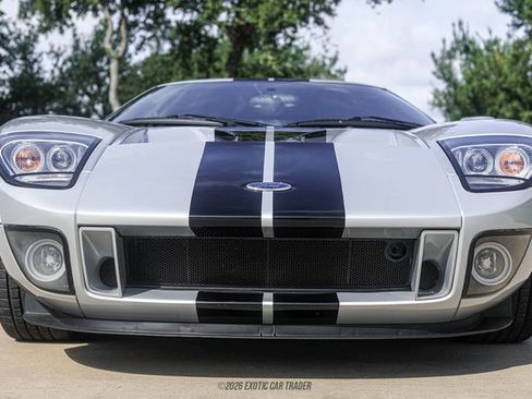 Used 2005 Ford GT RWD image 55