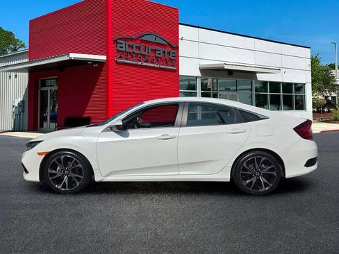 Used 2020 Honda Civic Sport image 2