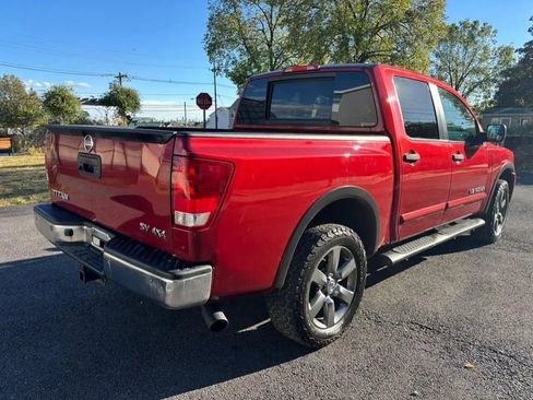 Used 2015 Nissan Titan SV w/ SV Value Truck Package AWD/4WD image 8