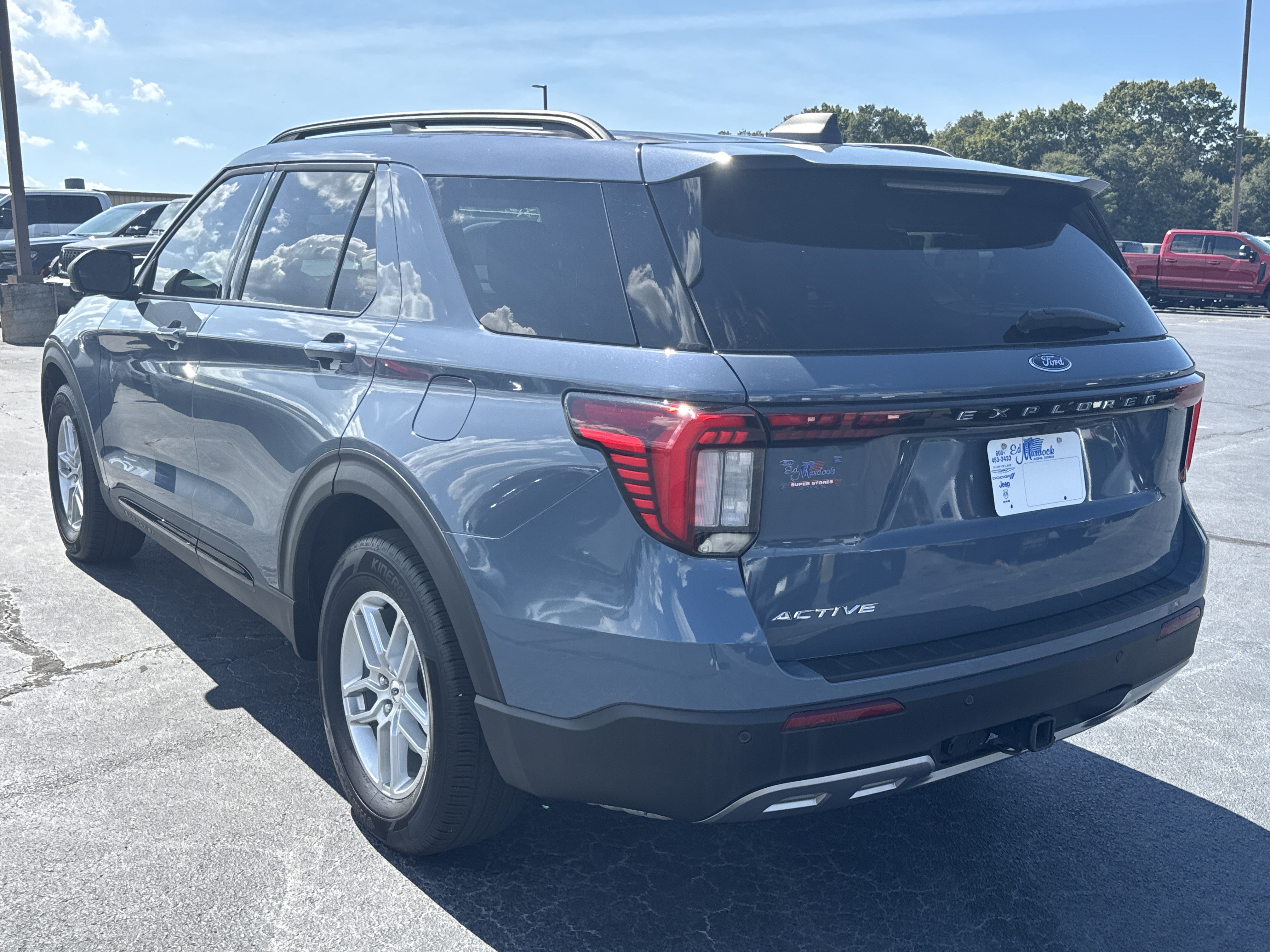 Used 2026 Ford Explorer Active w/ Active Comfort Package RWD image 7