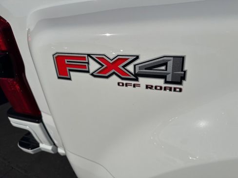 Used 2026 Ford F450 Lariat w/ FX4 Off-Road Package image 13