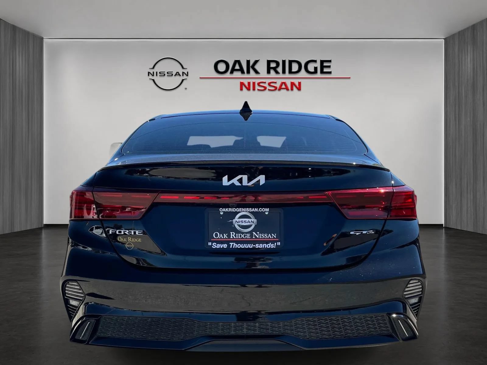 Used 2024 Kia Forte GT-Line w/ GT-Line Premium Package FWD image 4