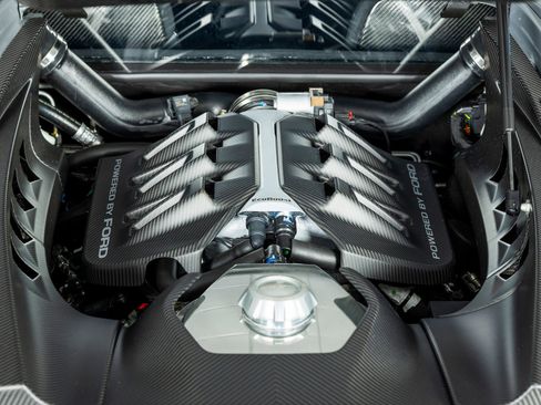 Used 2020 Ford GT Carbon Series image 18