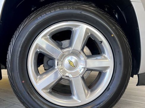 Used 2013 Chevrolet Avalanche LT w/ Texas Edition image 19