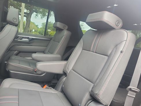 Used 2025 Chevrolet Tahoe RST w/ Comfort Package RWD image 11