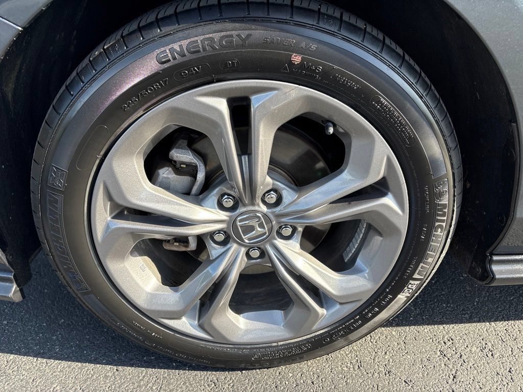 Used 2024 Honda Accord EX image 11