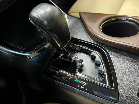 Used 2015 Toyota Avalon XLE Premium FWD image 30