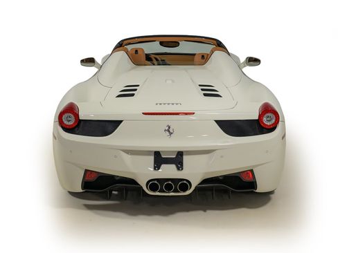 Used 2015 Ferrari 458 Spider RWD image 15