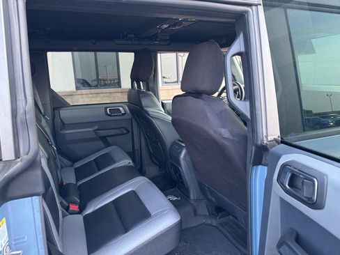 Used 2023 Ford Bronco Big Bend w/ Sasquatch Package AWD/4WD image 11