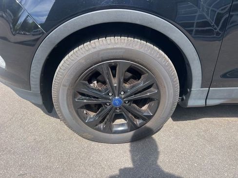 Used 2018 Ford Escape SEL FWD image 9