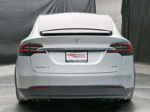Used 2016 Tesla Model X 90D image 12