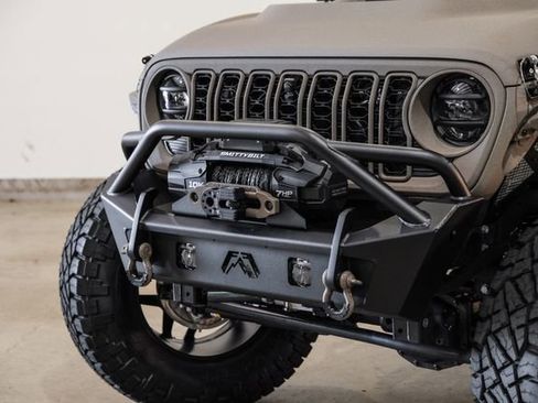 Used 2025 Jeep Gladiator Rubicon w/ Safety Group image 20