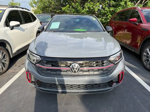 Used 2022 Volkswagen Jetta GLI Autobahn w/ GLI Black Package FWD image 2