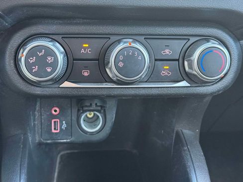 Used 2024 Nissan Versa S w/ S Plus Package FWD image 27
