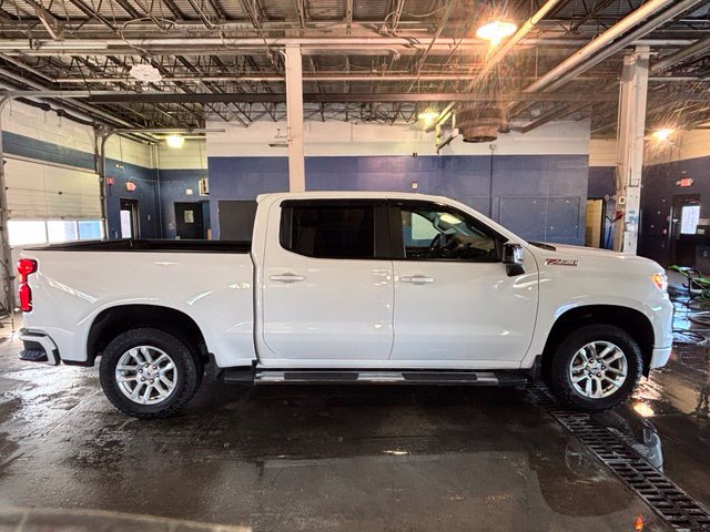 Used 2024 Chevrolet Silverado 1500 RST AWD/4WD image 28