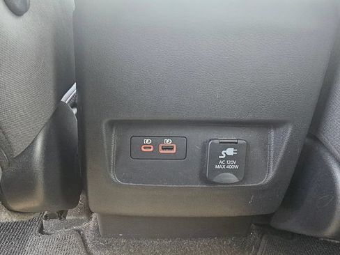 Used 2024 Nissan Frontier SV w/ SV Convenience Package RWD image 19