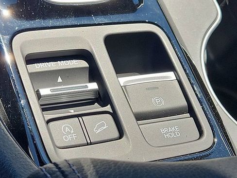 Used 2024 Honda Pilot Elite image 25