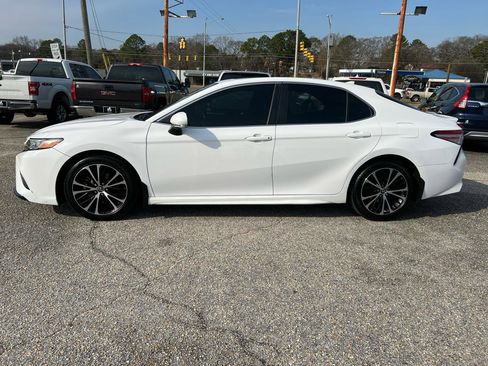 Used 2018 Toyota Camry SE w/ Audio Package image 13
