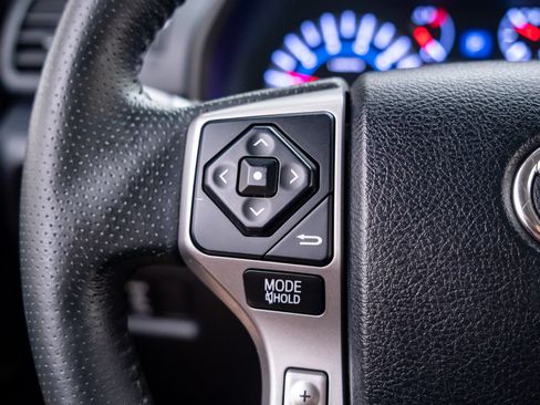 Used 2019 Toyota 4Runner SR5 AWD/4WD image 30