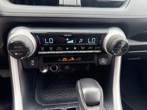 Used 2024 Toyota RAV4 XLE FWD image 19