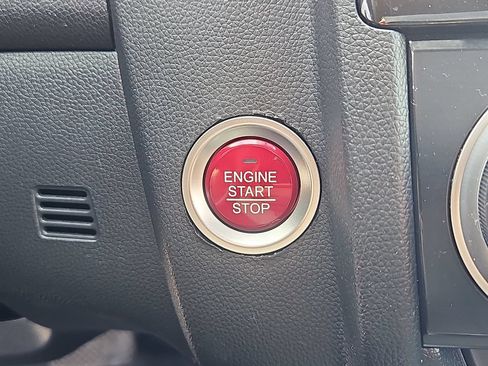 Used 2015 Honda Fit EX image 19