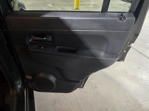 Used 2010 Jeep Liberty Sport w/ Popular Equipment Group image 28