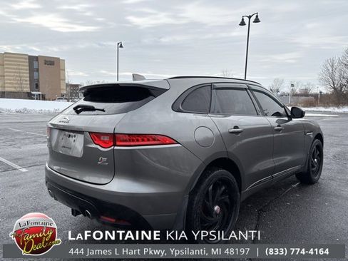Used 2018 Jaguar F-PACE S image 5