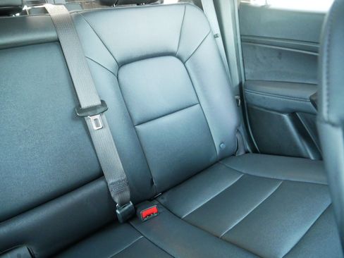 Used 2024 GMC Canyon Elevation w/ Elevation Premium Package AWD/4WD image 14